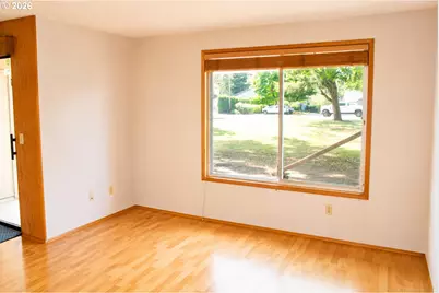381 NE Village Squire Ave #2, Gresham, OR 97030 - Photo 10
