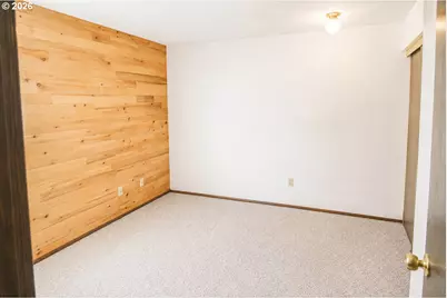 381 NE Village Squire Ave #2, Gresham, OR 97030 - Photo 34