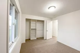 2730 SE 45th Ct, Hillsboro, OR 97123 - Photo 4