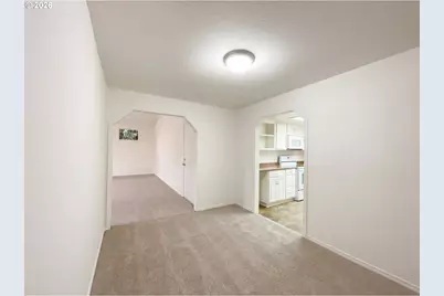 2730 SE 45th Ct, Hillsboro, OR 97123 - Photo 12