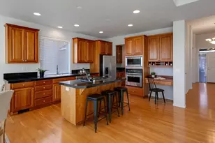 14924 NW Vance Dr, Portland, OR 97229 - Photo 4