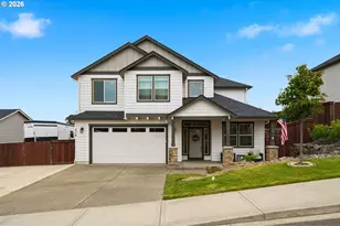 618 E Tanoak Ave, La Center, WA 98629 - Photo 2