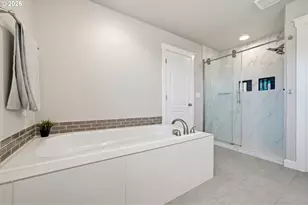 618 E Tanoak Ave, La Center, WA 98629 - Photo 28