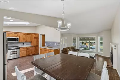 8915 NE 28th Pl, Vancouver, WA 98665 - Photo 16
