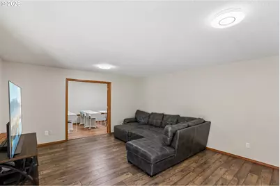 8915 NE 28th Pl, Vancouver, WA 98665 - Photo 22
