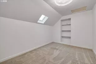 9885 SW Sattler St, Portland, OR 97224 - Photo 32