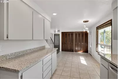 9885 SW Sattler St, Portland, OR 97224 - Photo 12