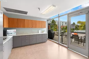1221 SW 10th Ave, Portland, OR 97205 - Photo 32