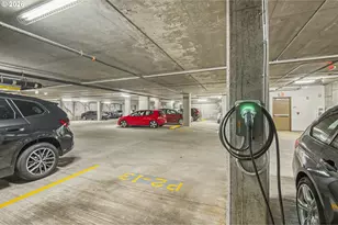 1221 SW 10th Ave, Portland, OR 97205 - Photo 38