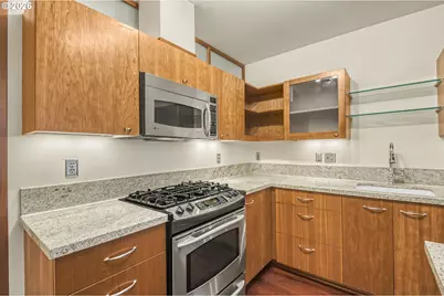 1221 SW 10th Ave #219, Portland, OR 97205 - Photo 14