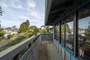 875 Signal Way, Coos Bay, OR 97420 - Photo 30