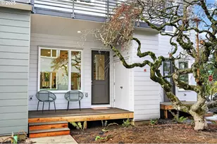 7208 NE Going St St, Portland, OR 97218 - Photo 2