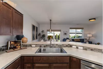 33279 SW Havlik Dr, Scappoose, OR 97056 - Photo 10