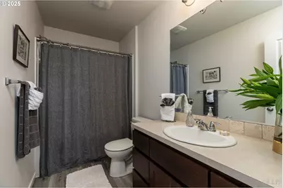 33279 SW Havlik Dr, Scappoose, OR 97056 - Photo 16