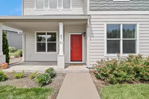 841 S 26th Ave, Cornelius, OR 97113 - Photo 2