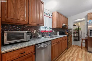 2597 SE 67th Ave, Hillsboro, OR 97123 - Photo 14