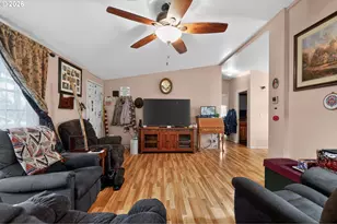 2597 SE 67th Ave, Hillsboro, OR 97123 - Photo 6