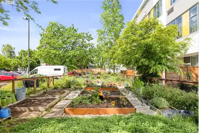 900 NE 81st Ave #207, Portland, OR 97213 - Photo 26