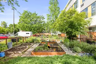 900 NE 81st Ave, Portland, OR 97213 - Photo 26