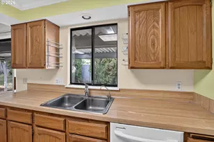 2735 Montello Ave, Hood River, OR 97031 - Photo 8