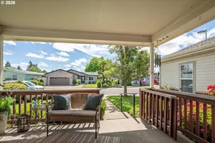 4055 Royal Ave, Eugene, OR 97402 - Photo 6