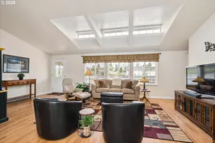 4055 Royal Ave, Eugene, OR 97402 - Photo 8