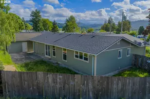 1816 Sunset Ct, Myrtle Point, OR 97458 - Photo 8