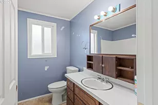 1816 Sunset Ct, Myrtle Point, OR 97458 - Photo 30