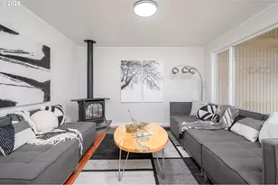 1916 NE 13th Ave, Hillsboro, OR 97124 - Photo 8