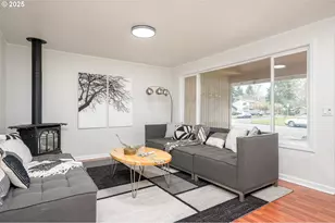 1916 NE 13th Ave, Hillsboro, OR 97124 - Photo 6