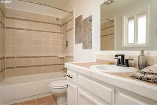 1916 NE 13th Ave, Hillsboro, OR 97124 - Photo 28