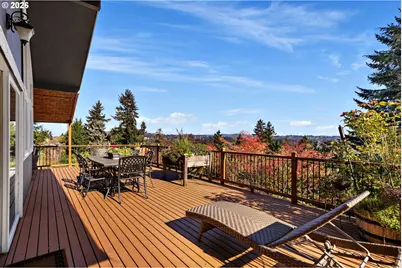 1658 Fircrest Dr, Lake Oswego, OR 97034 - Photo 12