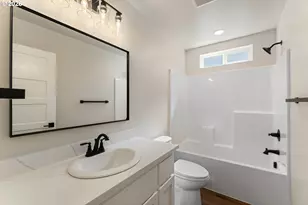 2812 SW Elmer Nelson Ln, Grants Pass, OR 97527 - Photo 16