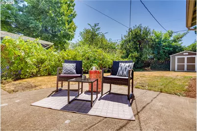 11810 NE Siskiyou St, Portland, OR 97220 - Photo 16