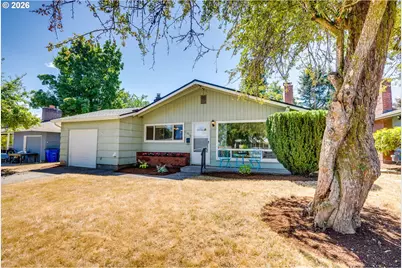 11810 NE Siskiyou St, Portland, OR 97220 - Photo 10