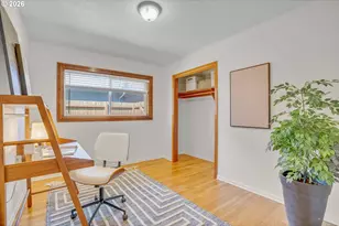 11810 NE Siskiyou St, Portland, OR 97220 - Photo 14