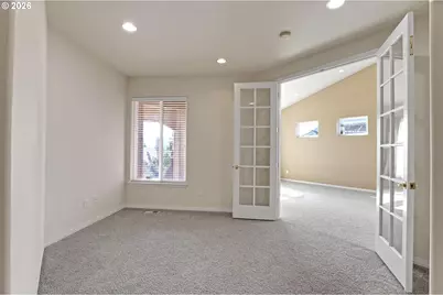 7439 SE 157th Ave, Portland, OR 97236 - Photo 10