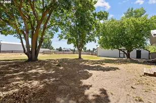 80125 Banks Ln, Hermiston, OR 97838 - Photo 34