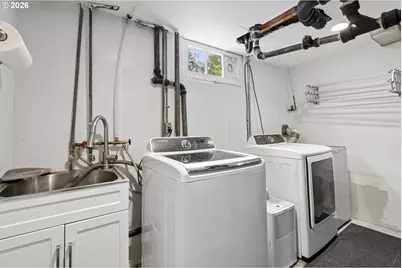 7010 SW 35th Ave, Portland, OR 97219 - Photo 30