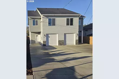 453 N 12th St, Saint Helens, OR 97051 - Photo 2