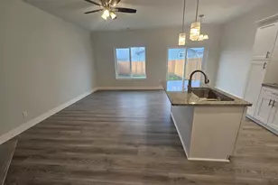 453 N 12th St, Saint Helens, OR 97051 - Photo 4