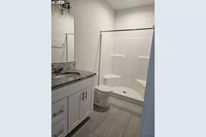 453 N 12th St, Saint Helens, OR 97051 - Photo 8