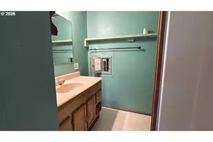 13469 Ramsey Rd, Gold Hill, OR 97525 - Photo 10