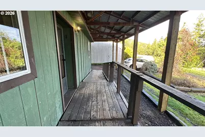 13469 Ramsey Rd, Gold Hill, OR 97525 - Photo 20