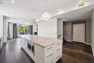 1900 S River Dr, Portland, OR 97201 - Photo 30