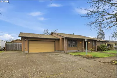 2555 15th St, Springfield, OR 97477 - Photo 2