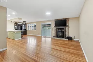 2555 15th St, Springfield, OR 97477 - Photo 8