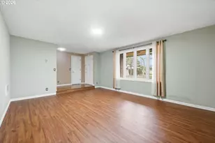 2555 15th St, Springfield, OR 97477 - Photo 6