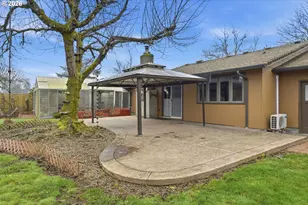 2555 15th St, Springfield, OR 97477 - Photo 36