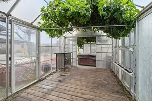 2555 15th St, Springfield, OR 97477 - Photo 22